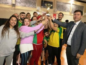 Cizre’de 32 Takımın Yarıştığı Voleybol Turnuvası Sona Erdi
