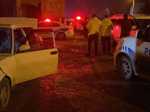 İ̇nşaattan Demir Çalan Hırsızlar Aracı Bırakıp Kaçtı