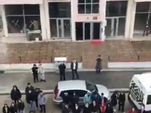 Kanser Tedavisi Gören Öğretmeni Duygulandıran Ziyaret