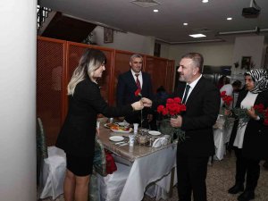 Sincan Belediye Başkanı Ercan, Öğretmenlerle Bir Araya Geldi