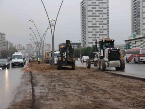 Başkan Büyükkılıç: “Mkp Bulvarı’nda 47 İş Makinası Ve 100 Personel İle Çalışıyoruz”