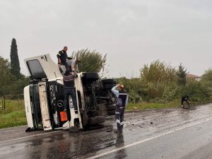 Hatay’da Kontrolden Çıkan Lpg Gazı Yüklü Tanker Devrildi