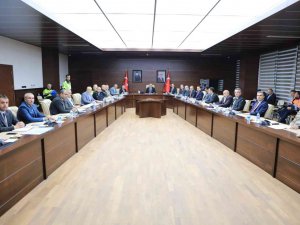 Elazığ’da ’Kış Mevsimi Trafik Tedbirleri’ Toplantısı Yapıldı