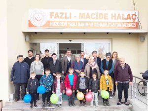 Çocuklar Huzurevi Sakinleri İle Gönüllerince Eğlendi