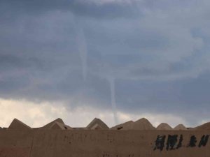 Hatay’da Sahilde 4 Hortum Meydana Geldi