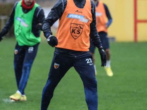 Kayserispor Günü Çift İdmanla Tamamladı
