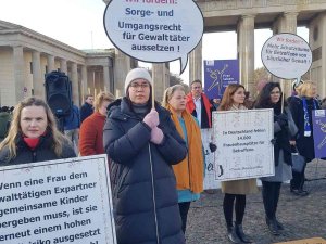 Berlin’de Kadına Karşı Şiddet Protesto Edildi