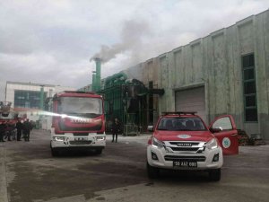 Fabrikada Yangın Sonrası Patlama: 2 Yaralı