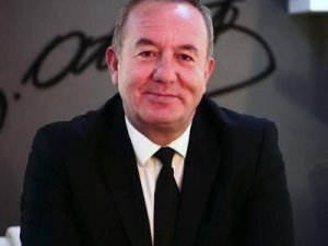 Başkan Şahiner’in Ayak Bileği Kırıldı