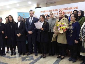 Şimşek, "Şiddeti Olumlayan Zihniyete Karşı Kadın-erkek Omuz Omuza Mücadelemizi Sürdüreceğiz"