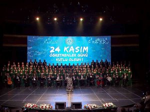 İ̇stanbul’da 140 Öğretmen, Usta İsimlerle Birlikte Konser Verdi