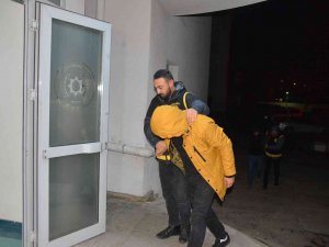 Masaj Salonlarına Fuhuş Baskını