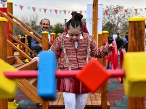Başkentte Engelleri Aşan Park Hizmete Açıldı