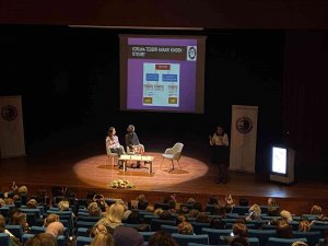 Kartallı Kadınlar ‘Şiddetsiz Bir Dünya İçin Birlikte Güçleniyoruz’ Panelinde Buluştu