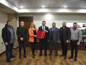 Başkan Yılmaz’a Jeolog Çekici
