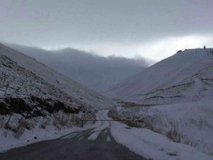 Palandöken Beyaz Gelinliğini Giydi