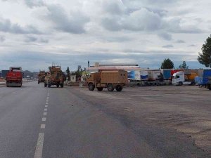 Suriye Sınırında Askeri Araç Hareketliliği