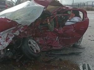 Feci Kazada Polis Memuru Baba İle Oğlu Hayatını Kaybetti, 2’si Ağır 3 Kişi Yaralandı