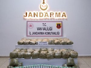 Van’da 80 Kilo 911 Gram Toz Esrar Ve 2 Bin 980 Adet Sentetik Ecza Hap Ele Geçirdi