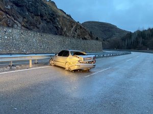 Gümüşhane’de 2 Kazada 6 Kişi Yaralandı