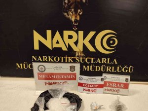 Uyuşturucu Sattığı İddia Edilen 2 Şüpheli Tutuklandı