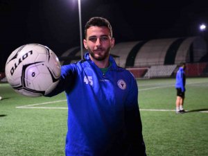 7 Gol Yedikten Sonra Kaleciliğe Küsüp Forvete Geçti, Golcülüğüyle Rakiplere Bela Oldu