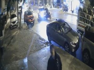Motosiklet Sürücüsü Havada Defalarca Takla Attı