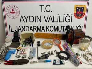 Bağ Evinden Çaldı, Jandarmadan Kaçamadı