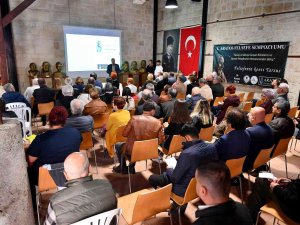 Tarsus’ta ’Aratos Felsefe Sempozyumu’ Düzenlendi