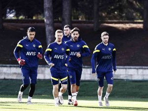 Fenerbahçe Hazırlıklarını Sürdürdü