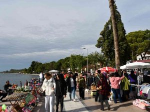 Köyceğiz’de Kasım Ayı İkinci El Pazarı Kuruldu