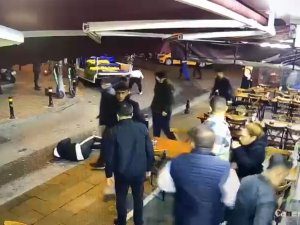 Fatih’te 16 Yaşındaki Gencin Öldürüldüğü Anlar Kamerada
