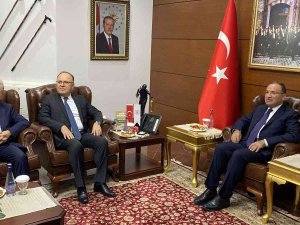 Adalet Bakanı Bekir Bozdağ’dan Valiliğe Ziyaret
