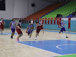 U18 Basketbol Yerel Lig Müsabakaları Başladı