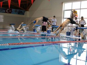 Okullar Arası Yüzme Şampiyonası Tamamlandı