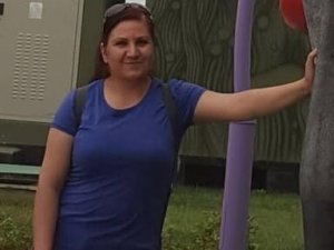 Öldürülen Karısının Cenazesini Teslim Aldı