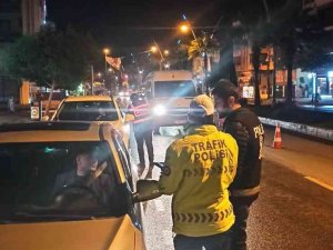 Antalya’da 7 İlçede Eş Zamanlı Umuma Açık Yerler Ve Yol Denetimi