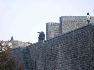 5 Bin Yıllık Surlarda Bariyerler Kaldırıldı, Vatandaşın Fotoğraf Çılgınlığı Başladı