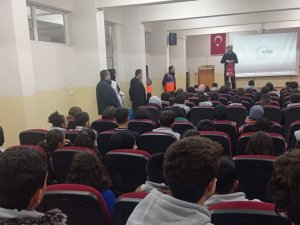 Muş’ta Lise Öğrencilerine Afet Eğitimi Verildi