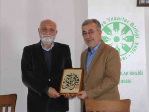 Osmangazi’de Sezai Karakoç Unutulmadı