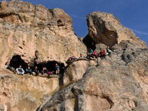 Doğa Tutkunları Yılanlı Vadi’de 20 Kilometre Yürüdü