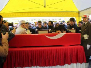 Şehit Teğmen Duabey Onur Öztürkmen Son Yolculuğuna Uğurlandı