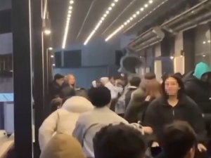 Bayrampaşa’da Husumetli Gençler Arasında Kavga