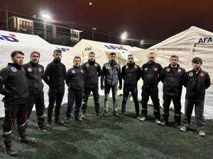 Çadır Kurarak Destek Oldular