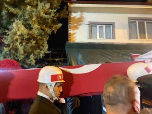 Afyonkarahisar Kahramanını Uğurladı
