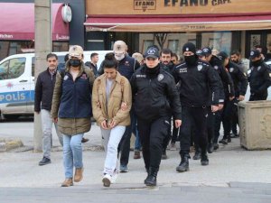 Eskişehir’de Terör Propagandası Yapmaktan Gözaltına Alınan 8 Şüpheliden 4’ü Tutuklandı