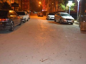 Yol Verme Tartışması Bıçaklı Kavgaya Dönüştü: 1 Yaralı