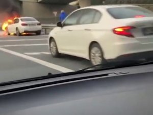 Lüks Araç Trafikte Alev Alev Yandı
