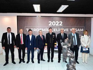 Erdemir Çelik Ve Yaşam Heykel Yarışması Sergisi Sanatseverlerle Buluştu