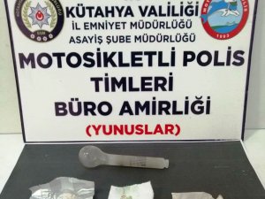 Kütahya’da Yunus Timlerince Bir Kişinin Üzerinde Uyuşturucu Bulundu